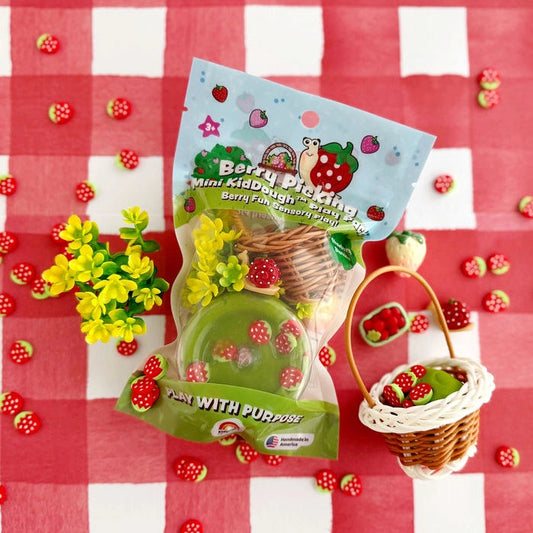 Berry Picking Sensory Mini Play Dough Play Kit